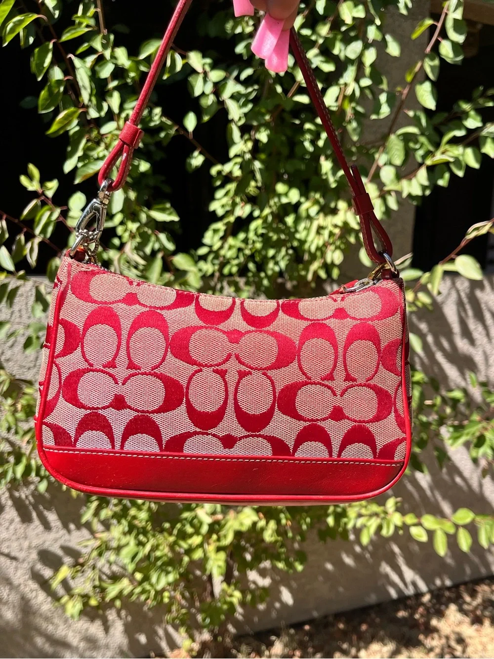 Coach color red